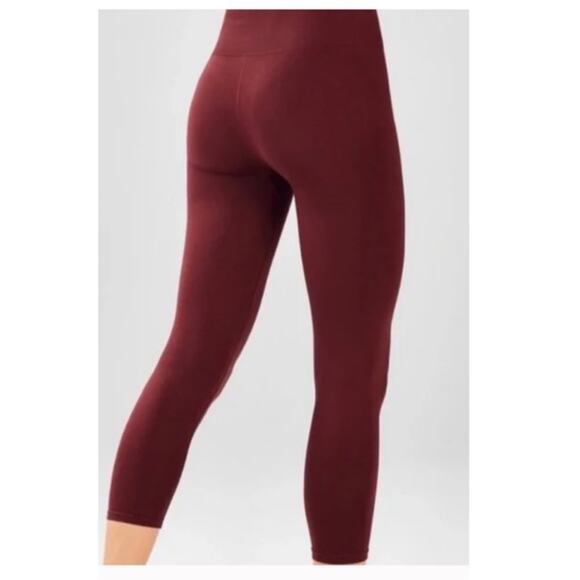 Fabletics | Burgundy Seamless Cropped Leggings Size S - Picture 2 of 9